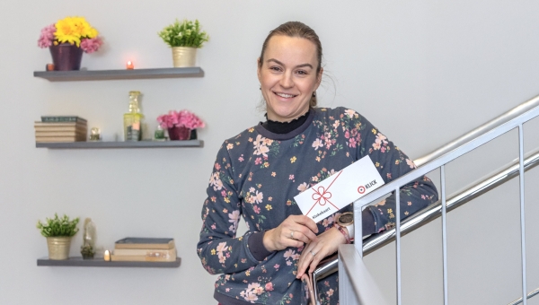 Loosivõidust hiljem osa saanud ning Klicki kinkekaardi võitnud Maie Maask sai laadal toimunud pettusest teada alles siis, kui temale tagantjärele loosiõnn naeratas. Foto: AIGAR NAGEL